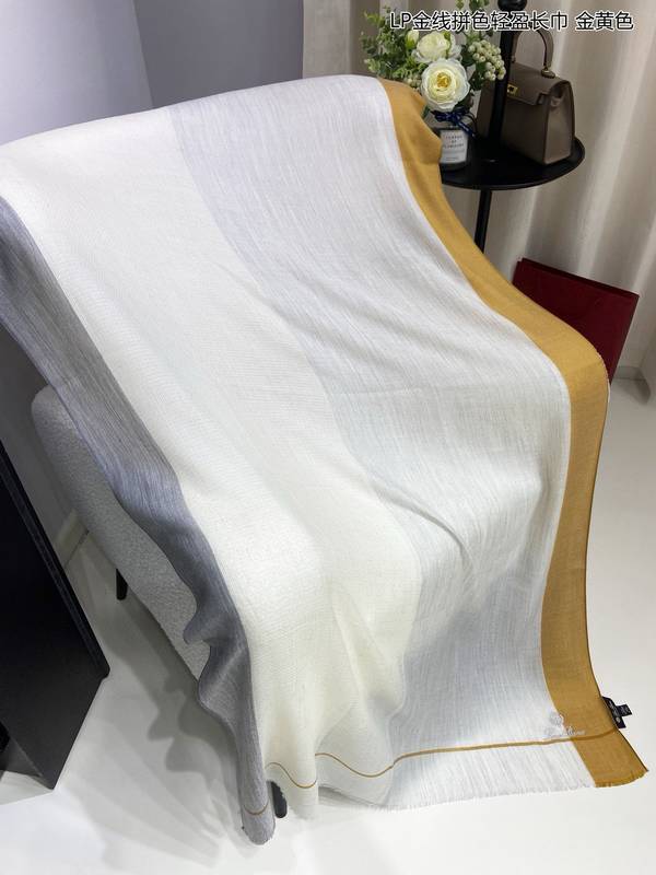Loro Piana Scarf LPC00047 Loro Piana Scarf LPC00047